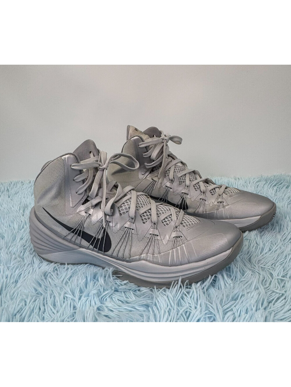 Nike Hyperdunk 2013 TB Men’s Size 12 Silver Basketball Shoes 599537-001